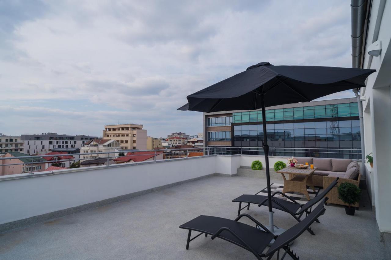 Penthouse With Huge Rooftop Terrace & City View Bukarest Exterior foto