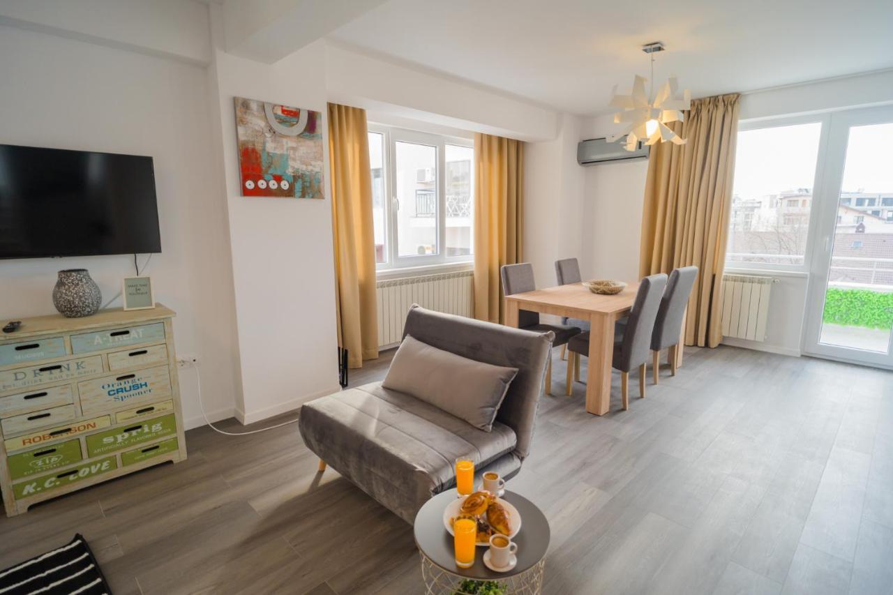 Penthouse With Huge Rooftop Terrace & City View Bukarest Exterior foto