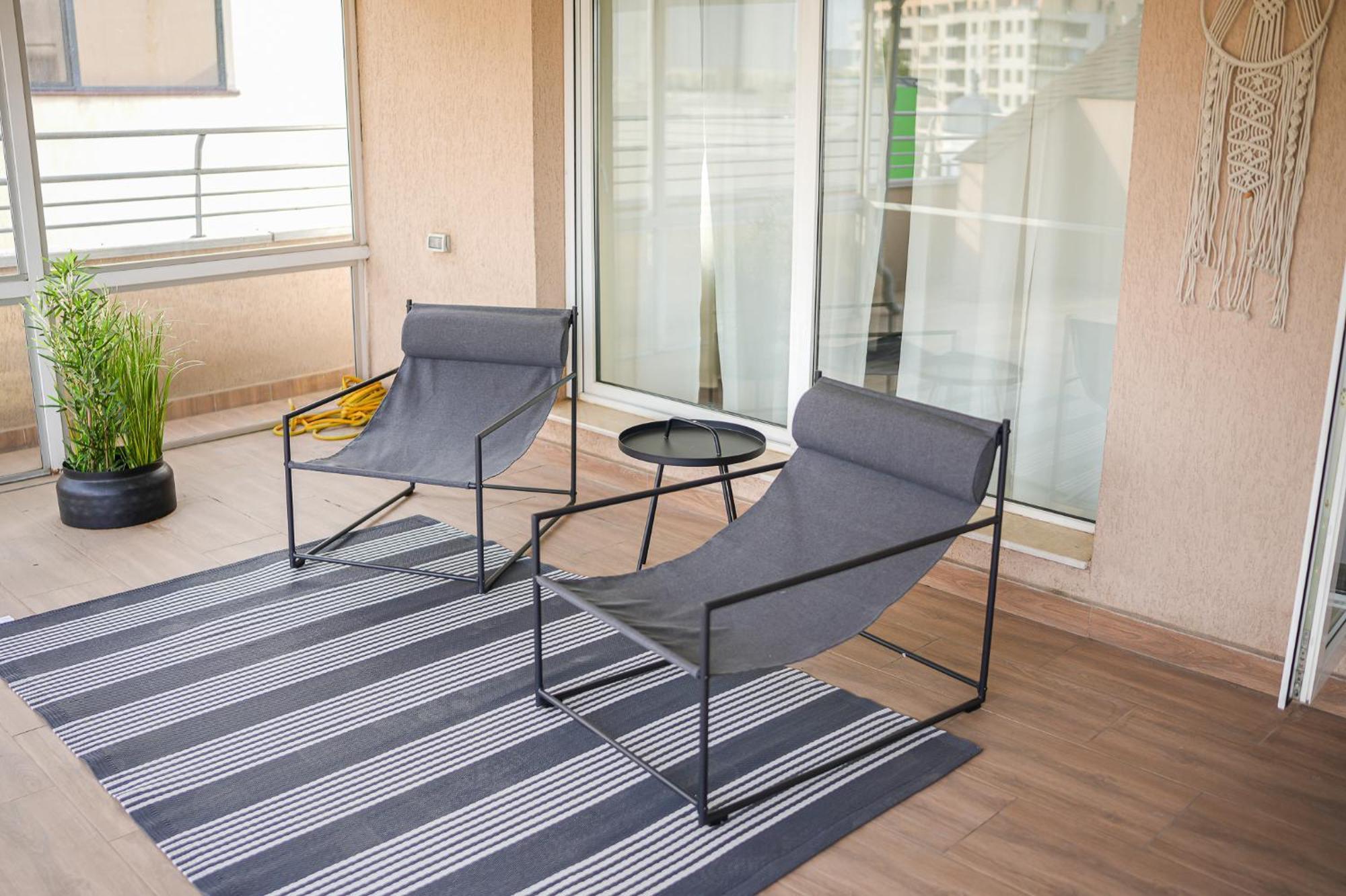Penthouse With Huge Rooftop Terrace & City View Bukarest Exterior foto