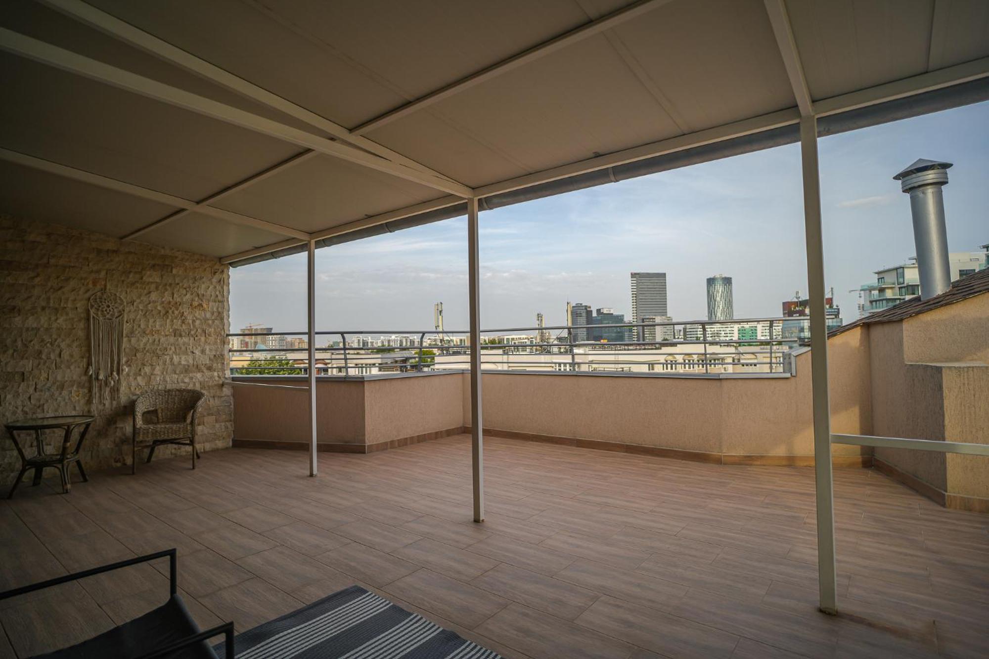 Penthouse With Huge Rooftop Terrace & City View Bukarest Exterior foto